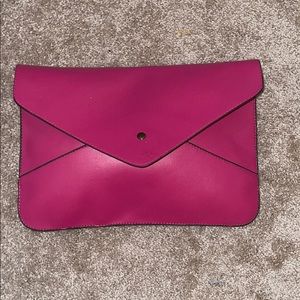 Large Envelope Clutch with straps included 💕